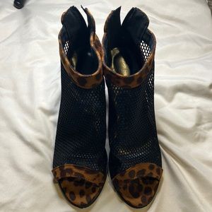 Peep toe heels with back zipper